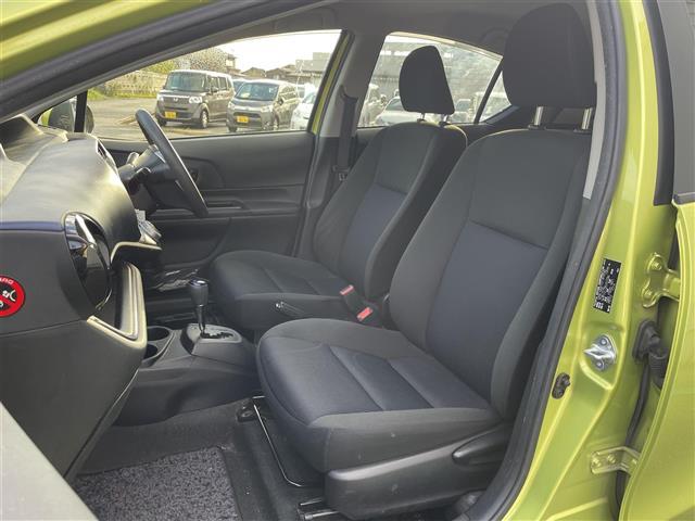 アクア S ナビフルセグTVバックカメラ冬タイヤ4本有(31枚目)