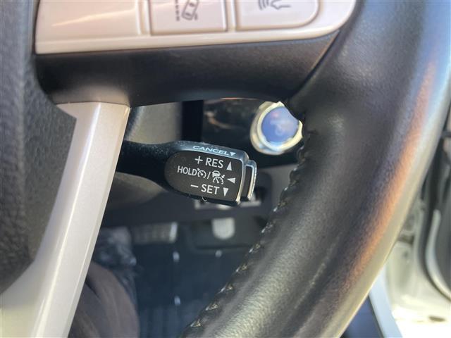 プリウス Sセーフティプラス サンルーフ/モデリスタ風フルエアロ/ALPINE製8インチナビ/フルセグTV/Bluetooth/DVD再生/レーダークルーズコントロール/レーンキープアシスト/ビルトインETC(6枚目)