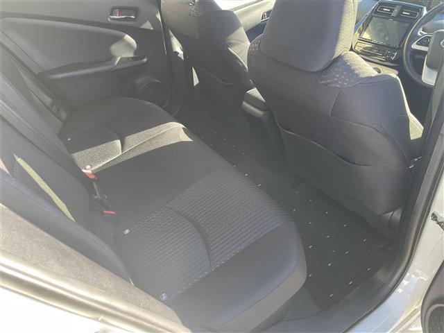 プリウス Sセーフティプラス サンルーフ/モデリスタ風フルエアロ/ALPINE製8インチナビ/フルセグTV/Bluetooth/DVD再生/レーダークルーズコントロール/レーンキープアシスト/ビルトインETC(24枚目)