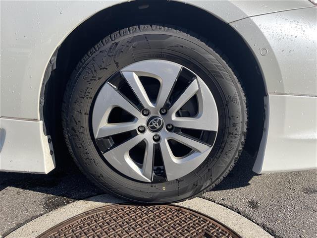 プリウス Sセーフティプラス サンルーフ/モデリスタ風フルエアロ/ALPINE製8インチナビ/フルセグTV/Bluetooth/DVD再生/レーダークルーズコントロール/レーンキープアシスト/ビルトインETC(28枚目)