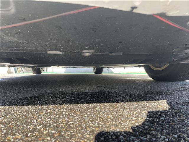 プリウス Sセーフティプラス サンルーフ/モデリスタ風フルエアロ/ALPINE製8インチナビ/フルセグTV/Bluetooth/DVD再生/レーダークルーズコントロール/レーンキープアシスト/ビルトインETC(38枚目)