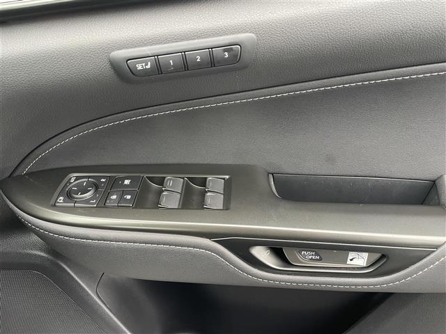 NX NX450h+ Fスポーツ 4WD/パノラミックビューモニター/ブラックレザー/メーカーナビ/フルセグTV/Bluetooth/DVD再生/レクサスセーフティシステム/クリアランスソナー/前後ドライブレコーダー/ビルトイン2.0(14枚目)