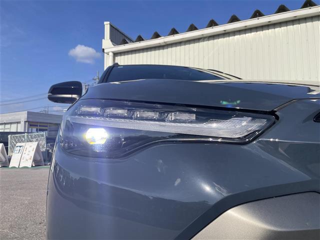 カローラクロス ハイブリッド　Ｚ　ワンオーナー／パノラミックビューモニター／Ｍナビ／フルセグＴＶ／Ｂｌｕｅｔｏｏｔｈ／寒冷地仕様／ビルトインＥＴＣ２．０／運転席助手席シートヒーター／ＴＶキット／アルミホイール付冬タイヤ４本有り（28枚目）