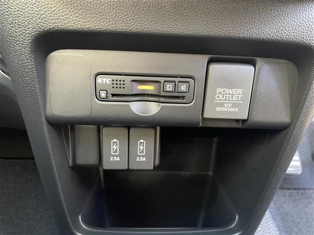 Ｎ－ＷＧＮカスタム Ｇ　ＳＳパッケージ　安心パッケージ／純正７インチナビ／フルセグＴＶ／ＤＶＤ再生／Ｂｌｕｅｔｏｏｔｈ／Ｂカメラ／ハーフレザー／ビルトインＥＴＣ／クルーズコントロール／スマートキー／ＬＥＤオートライト／ＬＥＤフォグライト（12枚目）