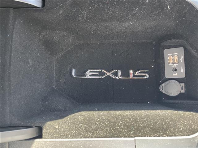 ＩＳ ＩＳ３００　ＦスポーツモードブラックＳ　サンルーフ／オレンジキャリパー／ＲＳＲローダウンサス／純正サスペンション有／パノラミックビューモニター／純正メーカーナビ／フルセグＴＶ／Ｂｌｕｅｔｏｏｔｈ／ハーフレザー／シートヒーター／エアシート（6枚目）