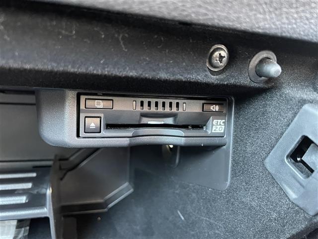 ＩＳ ＩＳ３００　ＦスポーツモードブラックＳ　サンルーフ／オレンジキャリパー／ＲＳＲローダウンサス／純正サスペンション有／パノラミックビューモニター／純正メーカーナビ／フルセグＴＶ／Ｂｌｕｅｔｏｏｔｈ／ハーフレザー／シートヒーター／エアシート（12枚目）