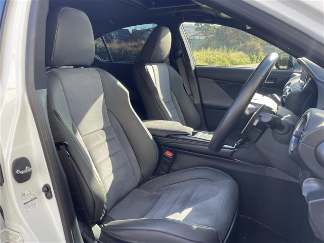 ＩＳ ＩＳ３００　ＦスポーツモードブラックＳ　サンルーフ／オレンジキャリパー／ＲＳＲローダウンサス／純正サスペンション有／パノラミックビューモニター／純正メーカーナビ／フルセグＴＶ／Ｂｌｕｅｔｏｏｔｈ／ハーフレザー／シートヒーター／エアシート（23枚目）