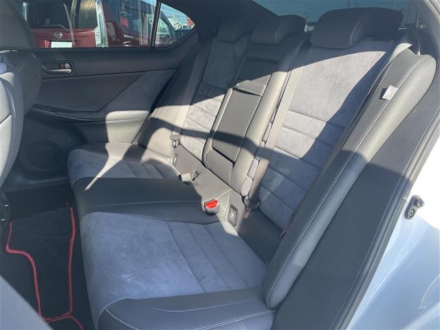 ＩＳ ＩＳ３００　ＦスポーツモードブラックＳ　サンルーフ／オレンジキャリパー／ＲＳＲローダウンサス／純正サスペンション有／パノラミックビューモニター／純正メーカーナビ／フルセグＴＶ／Ｂｌｕｅｔｏｏｔｈ／ハーフレザー／シートヒーター／エアシート（24枚目）