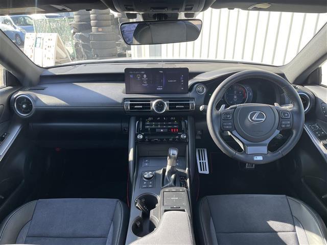 ＩＳ ＩＳ３００　ＦスポーツモードブラックＳ　サンルーフ／オレンジキャリパー／ＲＳＲローダウンサス／純正サスペンション有／パノラミックビューモニター／純正メーカーナビ／フルセグＴＶ／Ｂｌｕｅｔｏｏｔｈ／ハーフレザー／シートヒーター／エアシート（42枚目）