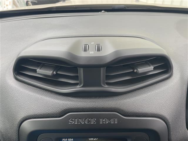 ガラスコーティング、ナビゲーション、ＥＴＣなど、その他のパーツの取り付けお見積もりのご相談も承っております！！クルマのこと何でもお任せください！