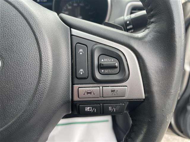 レガシィアウトバック リミテッド　ブラックレザーシート／純正８インチナビ／フルセグＴＶ／Ｂｌｕｅｔｏｏｔｈ／ＤＶＤ再生／シートヒーター／ドライブレコーダー／ビルトインＥＴＣ／パワーバックドア／ルーフレール／ＨＩＤオートライト（9枚目）