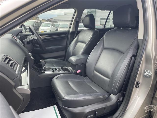 レガシィアウトバック リミテッド　ブラックレザーシート／純正８インチナビ／フルセグＴＶ／Ｂｌｕｅｔｏｏｔｈ／ＤＶＤ再生／シートヒーター／ドライブレコーダー／ビルトインＥＴＣ／パワーバックドア／ルーフレール／ＨＩＤオートライト（21枚目）