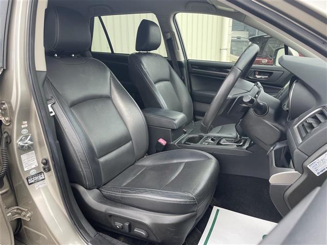 レガシィアウトバック リミテッド　ブラックレザーシート／純正８インチナビ／フルセグＴＶ／Ｂｌｕｅｔｏｏｔｈ／ＤＶＤ再生／シートヒーター／ドライブレコーダー／ビルトインＥＴＣ／パワーバックドア／ルーフレール／ＨＩＤオートライト（22枚目）