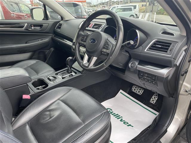 レガシィアウトバック リミテッド　ブラックレザーシート／純正８インチナビ／フルセグＴＶ／Ｂｌｕｅｔｏｏｔｈ／ＤＶＤ再生／シートヒーター／ドライブレコーダー／ビルトインＥＴＣ／パワーバックドア／ルーフレール／ＨＩＤオートライト（23枚目）