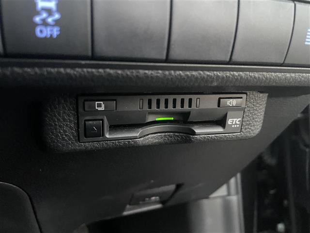 カローラツーリング ハイブリッド　ダブルバイビー　純正８インチメーカーディスプレイオーディオ／Ｂｌｕｅｔｏｏｔｈ／ミラーキャスト／Ｂカメラ／コーナーセンサー／レーダークルーズコントロール／レーンキープアシスト／ハーフレザーシート／ビルトインＥＴＣ（8枚目）