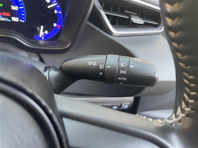 カローラツーリング ハイブリッド　ダブルバイビー　純正８インチメーカーディスプレイオーディオ／Ｂｌｕｅｔｏｏｔｈ／ミラーキャスト／Ｂカメラ／コーナーセンサー／レーダークルーズコントロール／レーンキープアシスト／ハーフレザーシート／ビルトインＥＴＣ（13枚目）