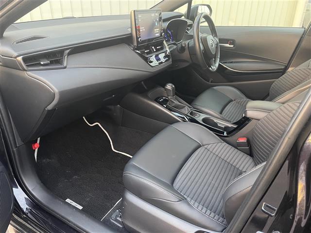 カローラツーリング ハイブリッド　ダブルバイビー　純正８インチメーカーディスプレイオーディオ／Ｂｌｕｅｔｏｏｔｈ／ミラーキャスト／Ｂカメラ／コーナーセンサー／レーダークルーズコントロール／レーンキープアシスト／ハーフレザーシート／ビルトインＥＴＣ（21枚目）