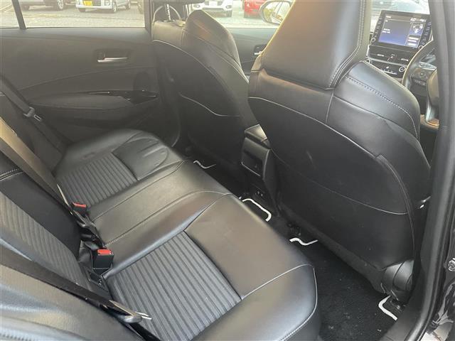 カローラツーリング ハイブリッド　ダブルバイビー　純正８インチメーカーディスプレイオーディオ／Ｂｌｕｅｔｏｏｔｈ／ミラーキャスト／Ｂカメラ／コーナーセンサー／レーダークルーズコントロール／レーンキープアシスト／ハーフレザーシート／ビルトインＥＴＣ（24枚目）