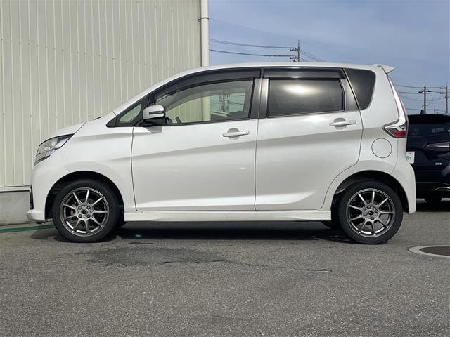 デイズ ハイウェイスター　Ｇ　アラウンドビューモニター／社外７インチナビ／フルセグＴＶ／ＣＤ再生／ＵＳＢ入力／スマートキー／プッシュスタート／衝突軽減ブレーキ／オートマチックハイビーム／ＨＩＤオートライト／フォグライト（32枚目）