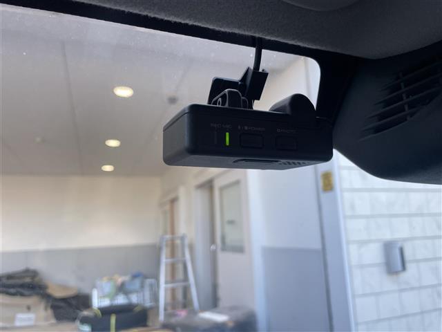 スクラム バスター 4WD/1オーナー/デュアルカメラブレーキ/ナビ/フルセグTV/Bluetooth/DVD再生/Bカメラ/前後Dレコータ゛/オーバーヘッドコンソール/リアヒータ-/リアコーナーセンサー/オートライト(7枚目)