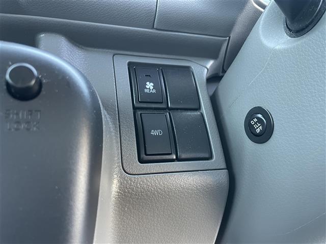 スクラム バスター 4WD/1オーナー/デュアルカメラブレーキ/ナビ/フルセグTV/Bluetooth/DVD再生/Bカメラ/前後Dレコータ゛/オーバーヘッドコンソール/リアヒータ-/リアコーナーセンサー/オートライト(10枚目)