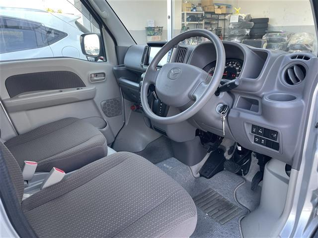 スクラム バスター 4WD/1オーナー/デュアルカメラブレーキ/ナビ/フルセグTV/Bluetooth/DVD再生/Bカメラ/前後Dレコータ゛/オーバーヘッドコンソール/リアヒータ-/リアコーナーセンサー/オートライト(21枚目)