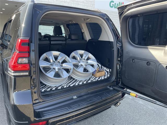 ランドクルーザープラド ＴＸ　４ＷＤ／サンルーフ／ワンオーナー／モデリスタフルエアロ／革調シートカバー／社外８インチナビ／フルセグＴＶ／Ｂｌｕｅｔｏｏｔｈ／ＤＶＤ再生／バックカメラ／追従クルコン／純正ＡＷ４本積込／ルーフレール（25枚目）