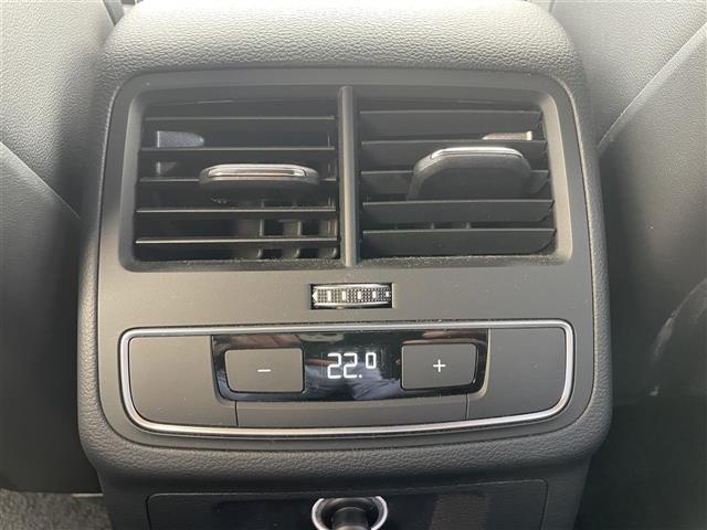 Ａ４ ２．０ＴＦＳＩスポーツ　Ｓラインパッケージ　アラウンドビューモニター／メーカーナビ／フルセグＴＶ／Ｂｌｕｅｔｏｏｔｈ／ＤＶＤ再生／ビルトインＥＴＣ２．０／パワーバックドア／パワーシート／シートヒーター／ルーフレール／ＬＥＤオートライト（24枚目）