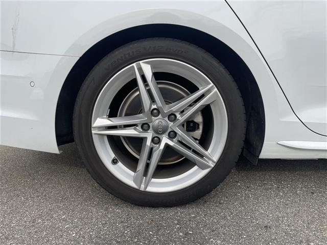 Ａ４ ２．０ＴＦＳＩスポーツ　Ｓラインパッケージ　アラウンドビューモニター／メーカーナビ／フルセグＴＶ／Ｂｌｕｅｔｏｏｔｈ／ＤＶＤ再生／ビルトインＥＴＣ２．０／パワーバックドア／パワーシート／シートヒーター／ルーフレール／ＬＥＤオートライト（32枚目）