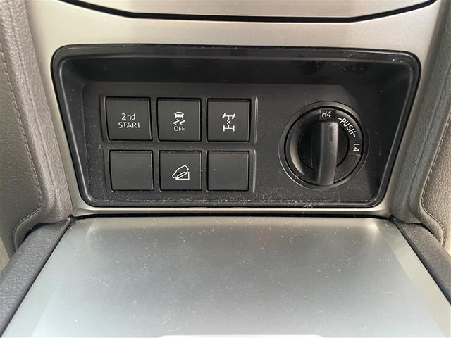ランドクルーザープラド ＴＸ　ワンオーナー／純正ナビ／フルセグＴＶ／Ｂｌｕｅｔｏｏｔｈ／ＤＶＤ再生／Ｂカメラ／前後ドライブレコーダー／コーナーセンサー／シートヒーター／革調シートカバー／ＬＥＤオートライト／エンジンスターター（14枚目）