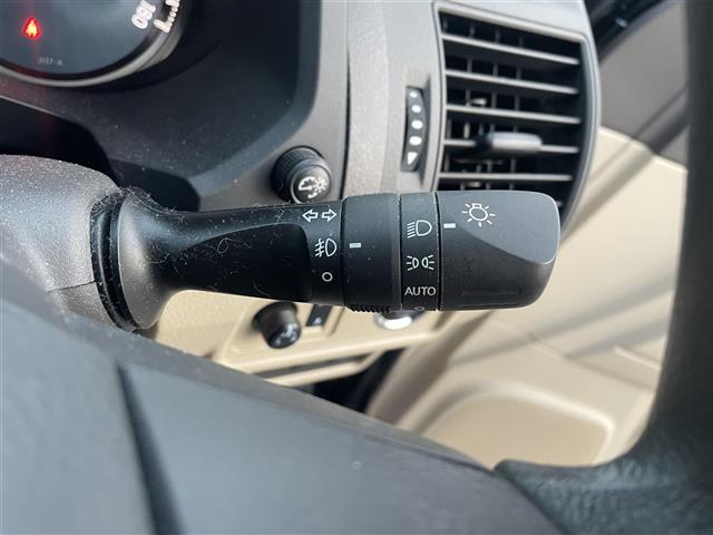 ランドクルーザープラド ＴＸ　ワンオーナー／純正ナビ／フルセグＴＶ／Ｂｌｕｅｔｏｏｔｈ／ＤＶＤ再生／Ｂカメラ／前後ドライブレコーダー／コーナーセンサー／シートヒーター／革調シートカバー／ＬＥＤオートライト／エンジンスターター（19枚目）