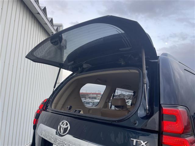 ランドクルーザープラド ＴＸ　ワンオーナー／純正ナビ／フルセグＴＶ／Ｂｌｕｅｔｏｏｔｈ／ＤＶＤ再生／Ｂカメラ／前後ドライブレコーダー／コーナーセンサー／シートヒーター／革調シートカバー／ＬＥＤオートライト／エンジンスターター（28枚目）