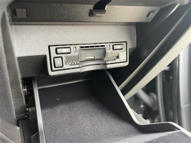 RX RX450h+ バージョンL ☆4WD☆サンルーフ☆ルーフレール☆純正SDナビ(ディスプレイオーディオ)☆プレミアムサウンド☆フルセグTV☆セーフティーシステムプラス☆ブラインドスポットモニター☆パーキングサポートブレーキー(17枚目)