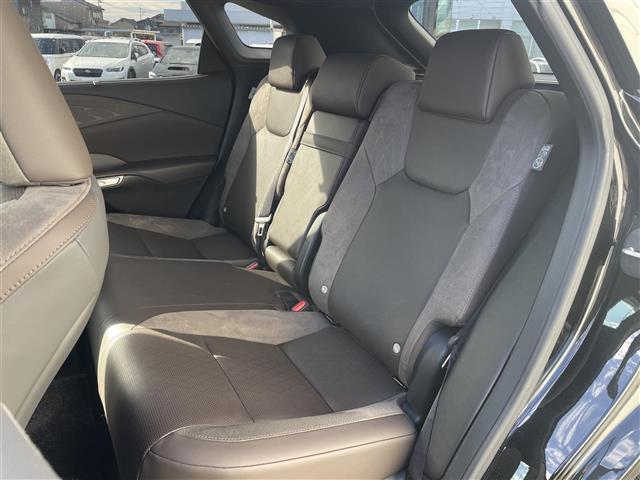 RX RX450h+ バージョンL ☆4WD☆サンルーフ☆ルーフレール☆純正SDナビ(ディスプレイオーディオ)☆プレミアムサウンド☆フルセグTV☆セーフティーシステムプラス☆ブラインドスポットモニター☆パーキングサポートブレーキー(24枚目)