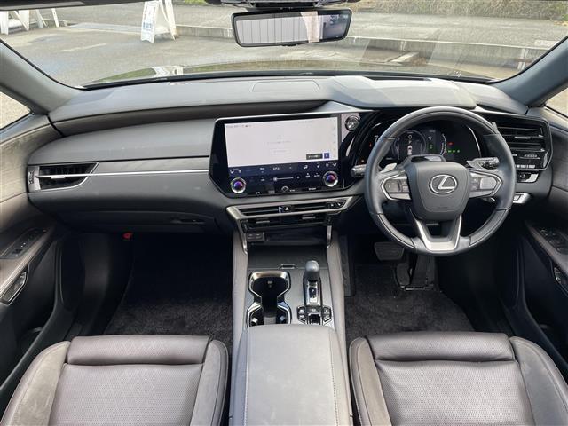 RX RX450h+ バージョンL ☆4WD☆サンルーフ☆ルーフレール☆純正SDナビ(ディスプレイオーディオ)☆プレミアムサウンド☆フルセグTV☆セーフティーシステムプラス☆ブラインドスポットモニター☆パーキングサポートブレーキー(42枚目)