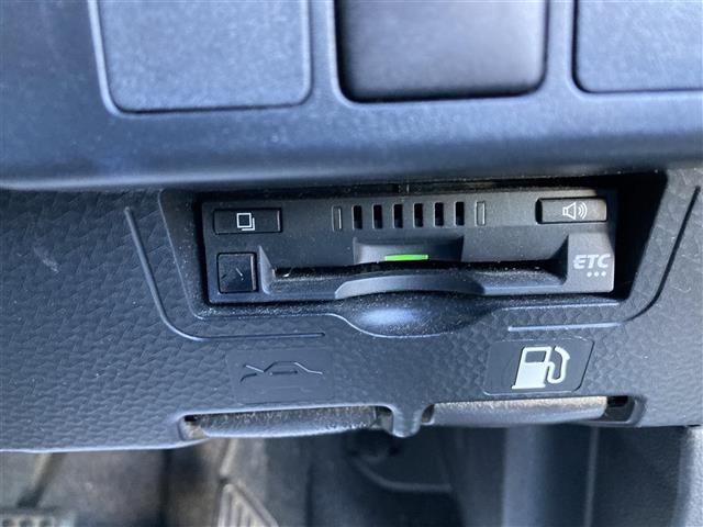 ルーミー カスタムG 4WD 純正ナビ フルセグ バックカメラ 両側パワスラ クルコン ETC ドラレコ 車線逸脱警報 純正14インチアルミ LEDヘッドライト オートライト オートエアコン スマートキー 禁煙車(5枚目)