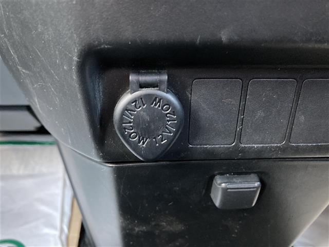 ルーミー カスタムG 4WD 純正ナビ フルセグ バックカメラ 両側パワスラ クルコン ETC ドラレコ 車線逸脱警報 純正14インチアルミ LEDヘッドライト オートライト オートエアコン スマートキー 禁煙車(20枚目)