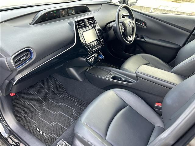 プリウス Sツーリングセレクション ☆社外SDナビ(CN-RA03WD)(AM/FM/CD/DVD/ipod)☆フルセグTV☆バックカメラ☆Bluetooth☆モデリスタエアロ☆レーダークルーズコントロール☆衝突軽減システム☆ETC(22枚目)