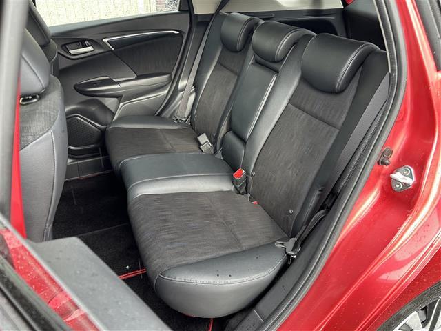 シャトル ハイブリッドX ホンダセンシング ☆ワンオーナー☆純正SDナビ(AM/FM/CD/DVD/BT/USB/ipod)☆フルセグTV☆バックカメラ☆レーダークルーズコントロール☆コーナーセンサー☆衝突軽減システム☆レーンキープアシスト(24枚目)