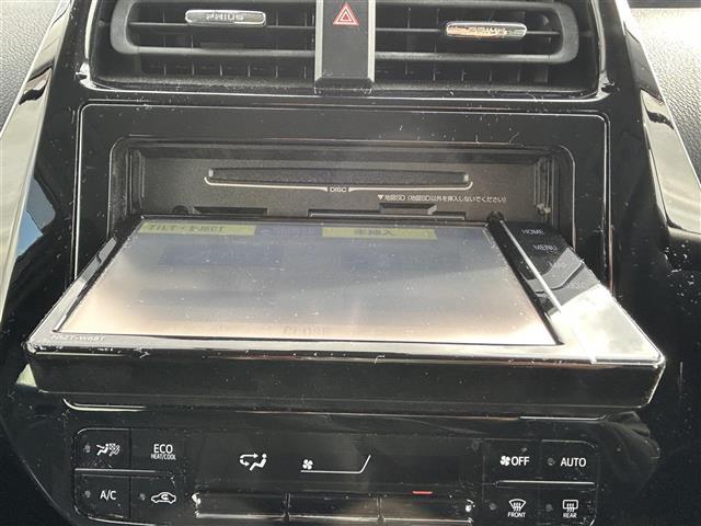 プリウス Sツーリングセレクション ☆純正SDナビ(NSZT-W68T)(AM/FM/BT)☆T-connect☆フルセグTV☆バックカメラ☆衝突軽減システム☆レーダークルーズコントロール☆コーナーセンサー☆レーンキープアシスト(15枚目)