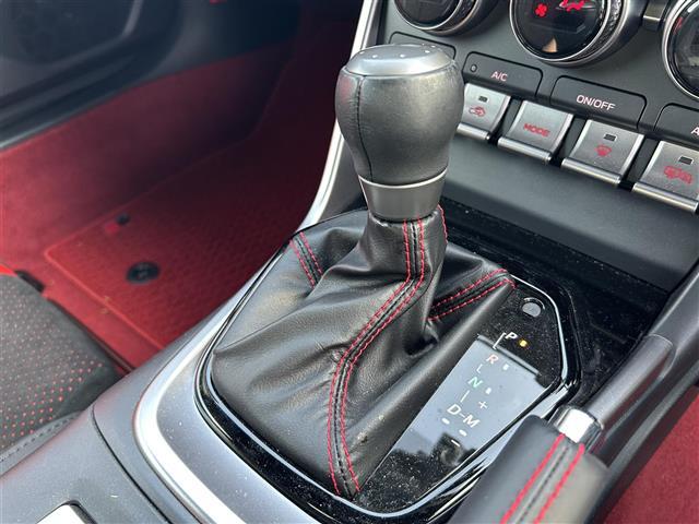 GR86 RZ ワンオーナー/純正ナビ/フルセグTV/Bluetooth/DVD再生/バックカメラ/レーダークルーズコントロール/シートヒーター/専用ハーフレザーシート/ETC/LEDオートライト/LEDフォグライト(15枚目)