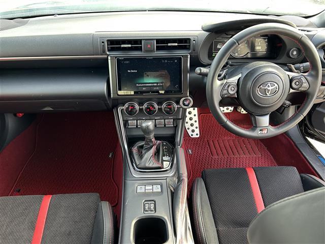 GR86 RZ ワンオーナー/純正ナビ/フルセグTV/Bluetooth/DVD再生/バックカメラ/レーダークルーズコントロール/シートヒーター/専用ハーフレザーシート/ETC/LEDオートライト/LEDフォグライト(42枚目)