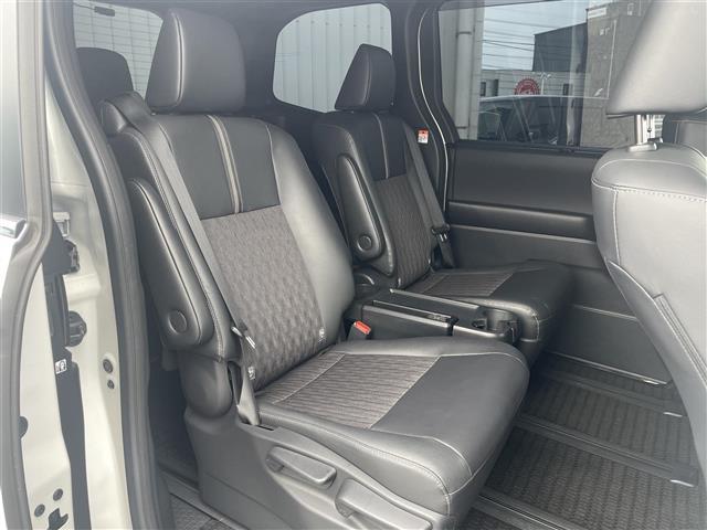 ノア Ｓ－Ｚ　４ＷＤ／純正メーカーナビ／フルセグＴＶ／Ｂｌｕｅｔｏｏｔｈ／ＨＤＭｉ入力／純正フリップダウンモニター／ＤＶＤ再生／セーフティセンス／レーダークルコン／レーンキープ／前後ドライブレコーダー／ＥＴＣ（25枚目）