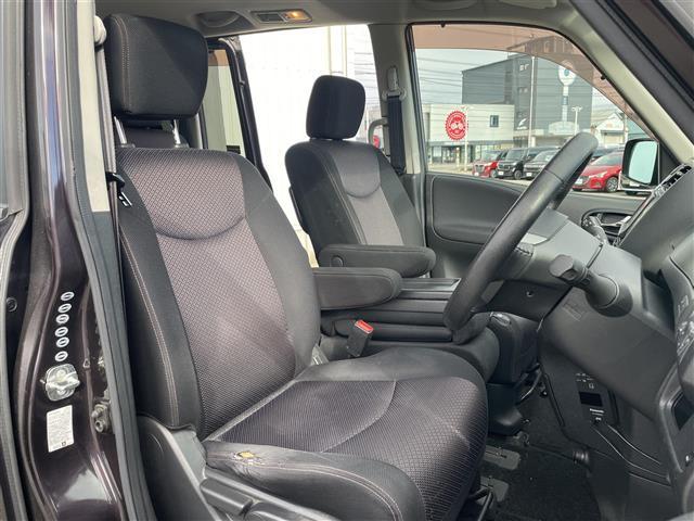 セレナ ハイウェイスター　ワンオーナー／ナビ／ワンセグＴＶ／ＤＶＤ再生／ミュージックサーバー／フリップダウンモニター／両側パワースライドドア／エコモード／社外アルミ付スタッドレスタイヤ４本積込／スマートキー／クルコン（19枚目）