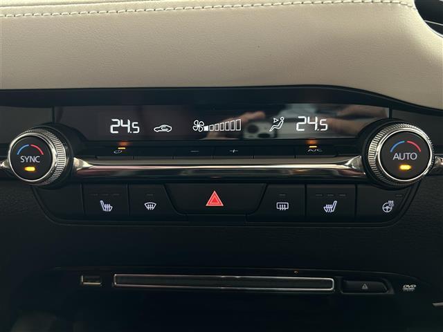 ＭＡＺＤＡ３ファストバック １５Ｓ　１００周年特別記念車　ＢＯＳＥプレミアムサウンド　純正ナビ　フルセグテレビ　全方位カメラ　Ｂｌｕｅｔｏｏｔｈ　ＡｐｐｌｅＣａｒＰｌａｙ　前後ドラレコ　ＥＴＣ　革シート　シートヒーター　純正フロアマット　純正アルミホイール（20枚目）