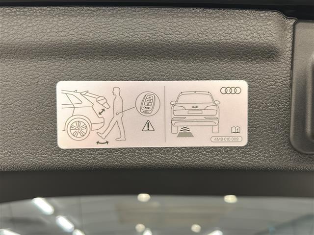 Q3スポーツバック 35TFSI Sライン 純正ナビゲーション 全方位カメラ ETC2.0 ハンズフリーパワーバックドア ワイヤレス充電 前後ドラレコクルコン 革シート シートヒーター パワーシート 純正マット コーナーセンサー LEDライト(6枚目)