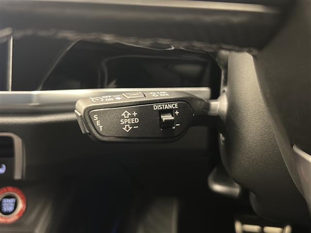 Q3スポーツバック 35TFSI Sライン 純正ナビゲーション 全方位カメラ ETC2.0 ハンズフリーパワーバックドア ワイヤレス充電 前後ドラレコクルコン 革シート シートヒーター パワーシート 純正マット コーナーセンサー LEDライト(9枚目)