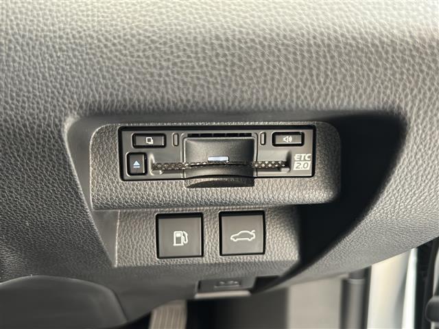 クラウンクロスオーバー Gアドバンスド・レザーパッケージ ディスプレイオーディオコネクティッドナビ デジタルインナーミラー 置くだけ充電 LEDヘッドライト 革シート レーダークルーズコントロール Bluetooth USB AppleCarPlay ETC(13枚目)