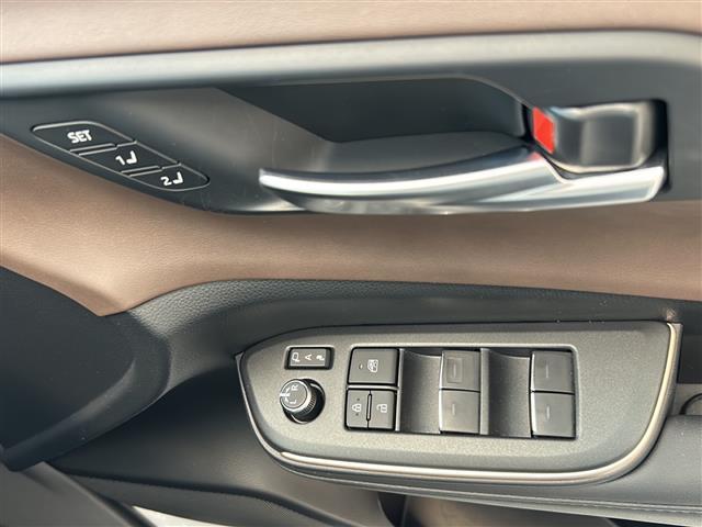 クラウンクロスオーバー Gアドバンスド・レザーパッケージ ディスプレイオーディオコネクティッドナビ デジタルインナーミラー 置くだけ充電 LEDヘッドライト 革シート レーダークルーズコントロール Bluetooth USB AppleCarPlay ETC(19枚目)