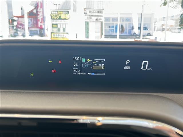 アクア クロスオーバー　グラム　純正ナビゲーション　バックモニター　テレビ　Ｂｌｕｅｔｏｏｔｈ　ＣＤ再生　ＡＵＸ接続　ドラレコ　ハーフレザーシートオートエアコン　プッシュスタート　スマートキー　オートマチックハイビーム　純正マット（12枚目）